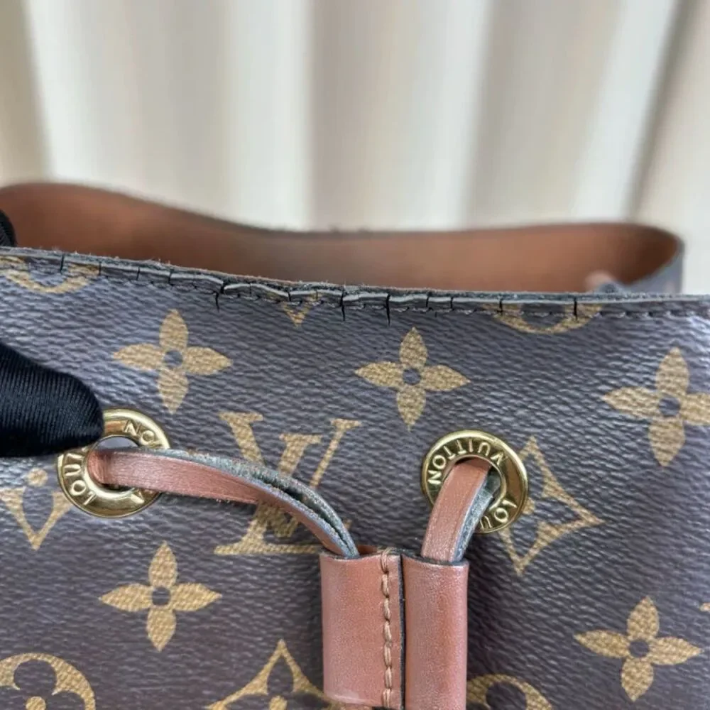 Louis Vuitton Women Pre-Loved Bag Very Good Condition
